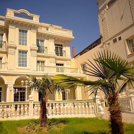 Hotel Vila Imperial Elbasan Exteriör bild