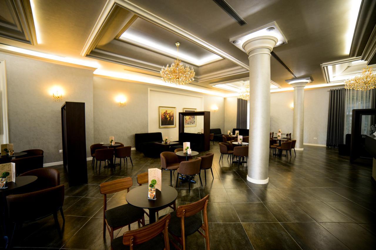 Hotel Vila Imperial Elbasan Exteriör bild