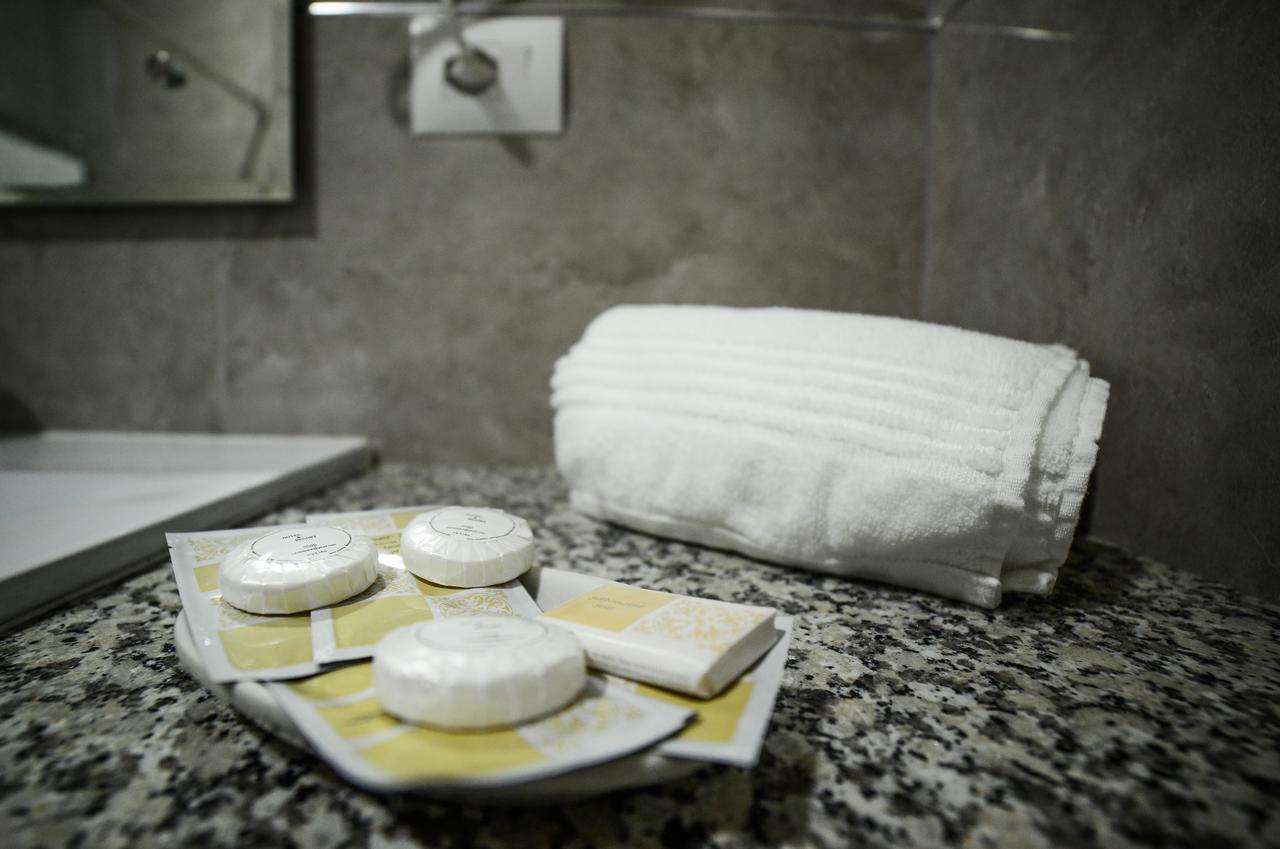 Hotel Vila Imperial Elbasan Exteriör bild