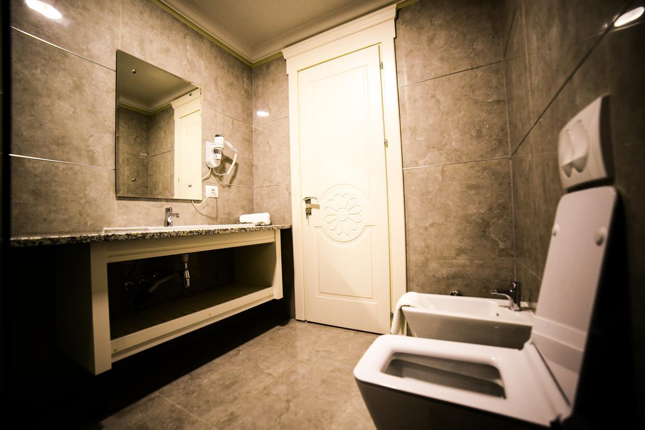 Hotel Vila Imperial Elbasan Exteriör bild
