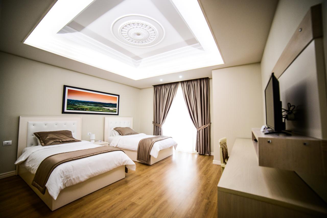 Hotel Vila Imperial Elbasan Exteriör bild